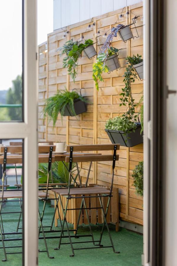Metro Plac Wilsona Apartments Mickiewicza By Noclegi Renters Warsaw Exterior photo